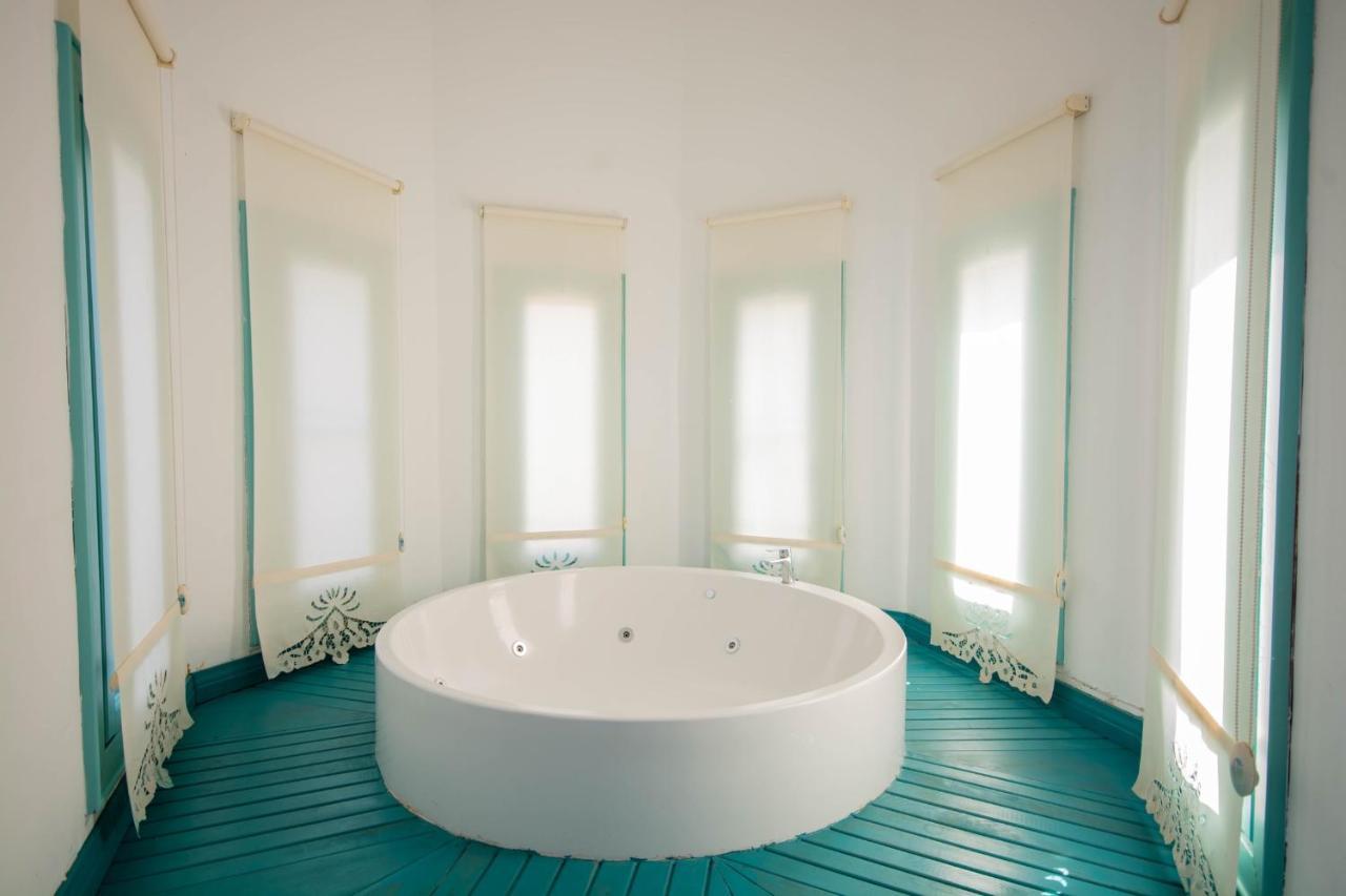 Maris Butik Hotel Турунч Екстериор снимка