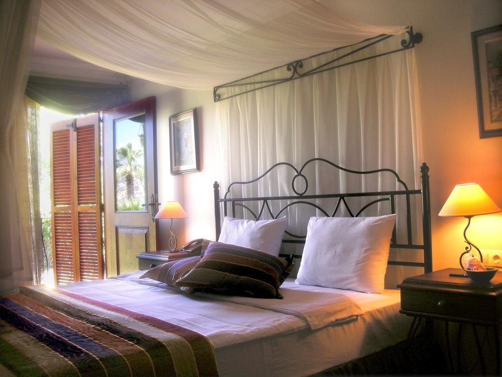 Maris Butik Hotel Турунч Стая снимка