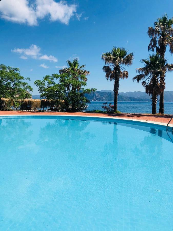 Maris Butik Hotel Турунч Екстериор снимка